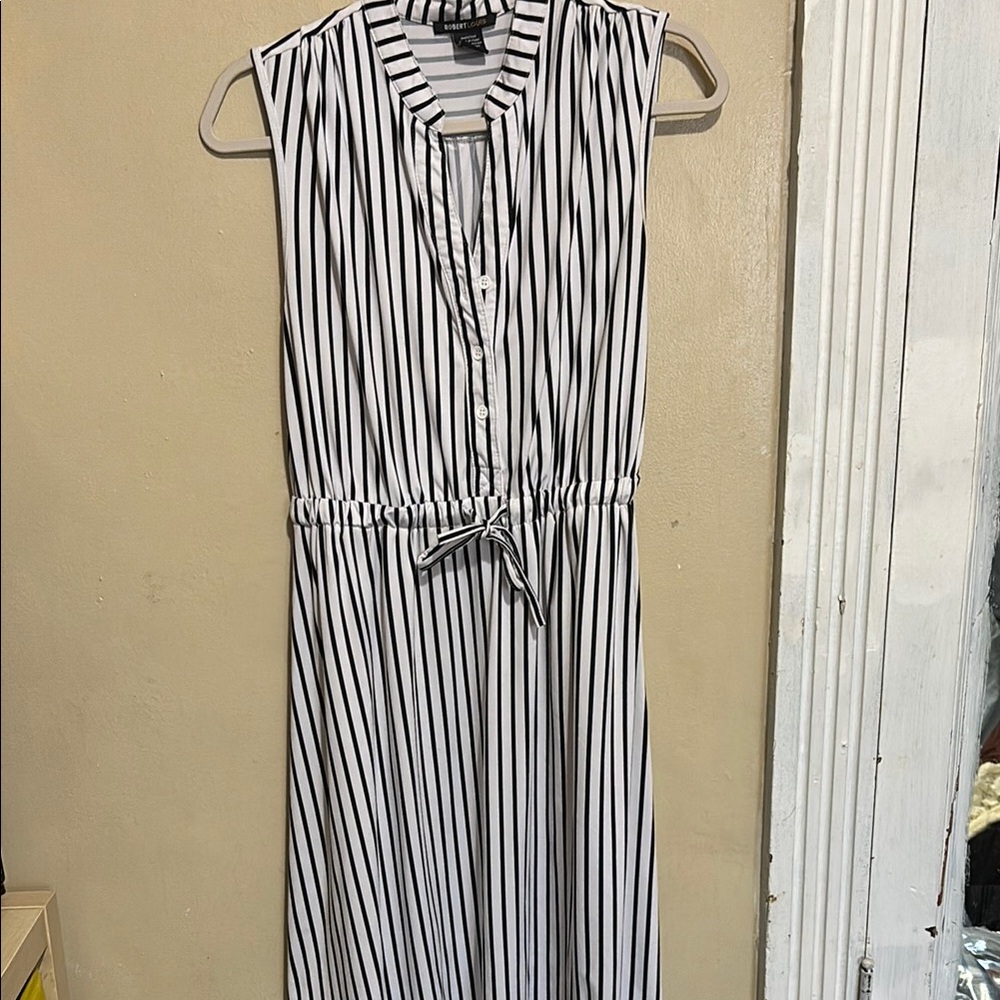 Robert Louis Black and White Sleeveless Midi Sundress